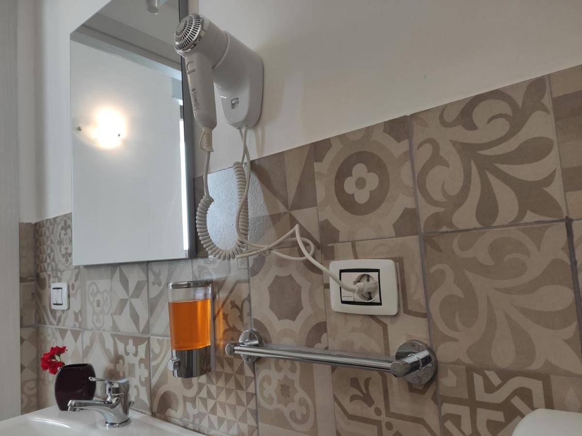 Casta Diva Holiday Rooms كاتانيا المظهر الخارجي الصورة