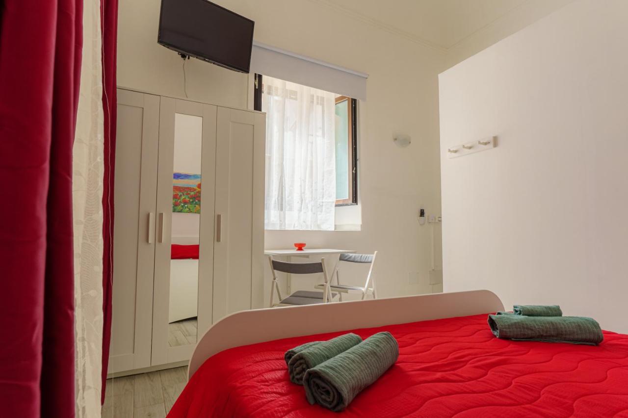 Casta Diva Holiday Rooms كاتانيا المظهر الخارجي الصورة