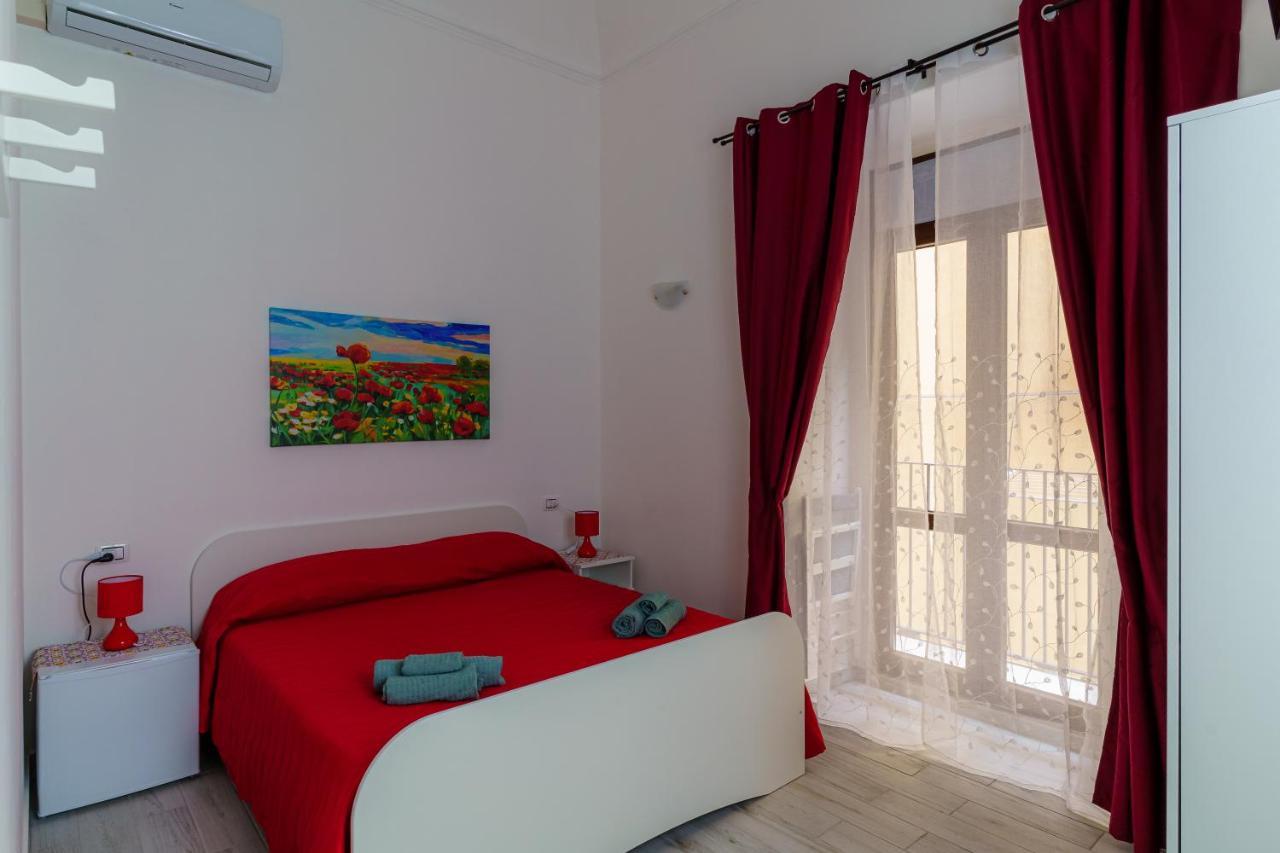 Casta Diva Holiday Rooms كاتانيا المظهر الخارجي الصورة